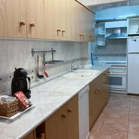 Luninoso Y Practico Apartamento En El Centro Con Amplio Parking Incluido Granada Esterno foto